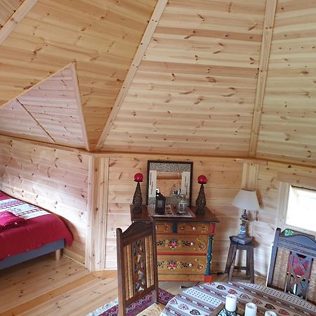 Hotel White Wood Kota Nonville Zewnętrze zdjęcie